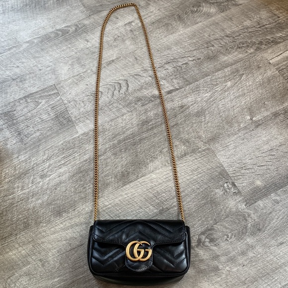 Authentic Gucci Marmont Matelasse Mini Bag - Picture 6 of 11